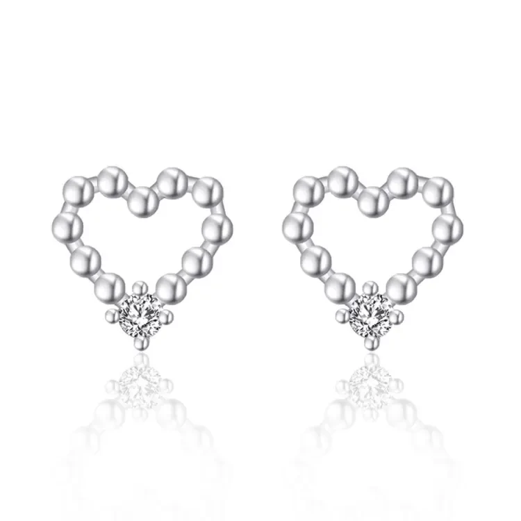 Hollow out small love Korean earrings for women 2022 new trendy niche design earrings high-end exquisite earrings